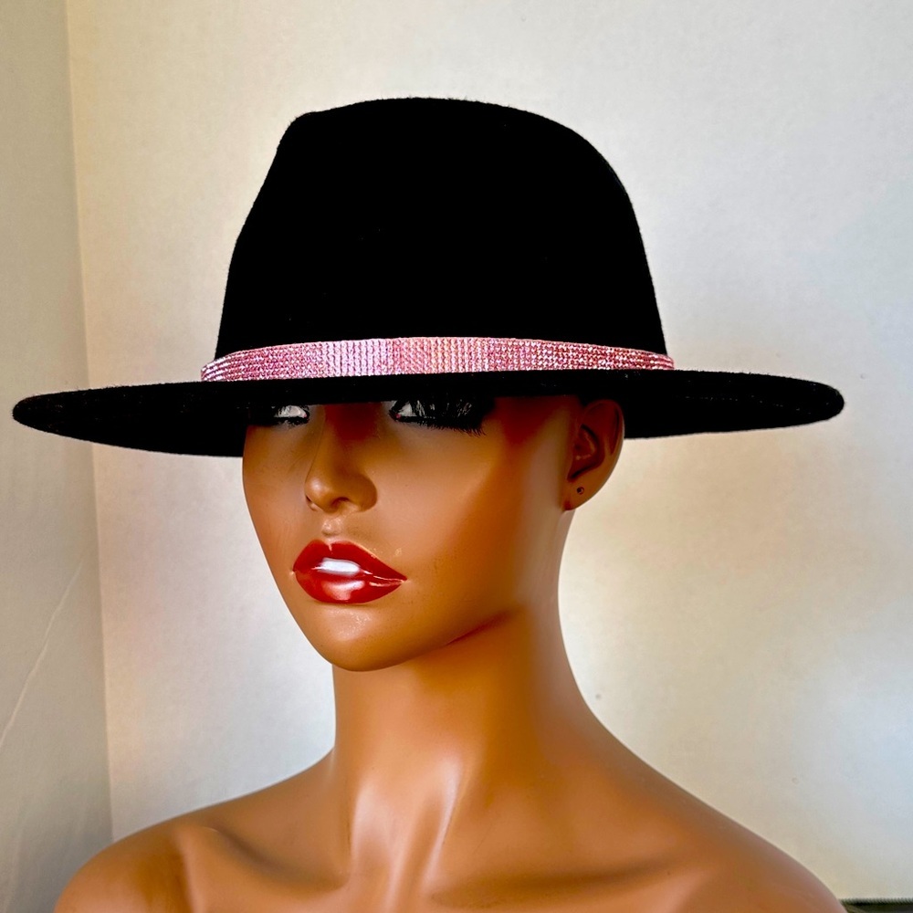 NWT Black Suede Hat With Pink Rhinestones
